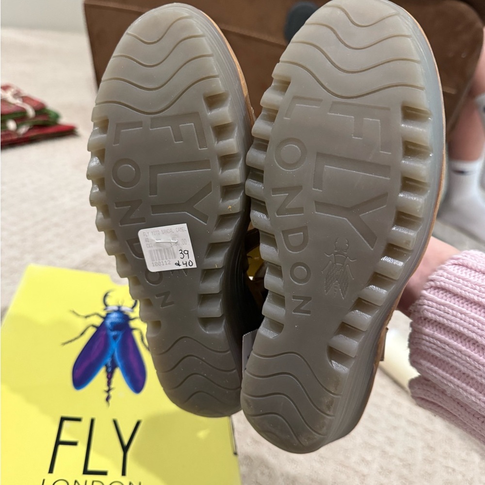 FLY LONDON | BNWT Yito Camel Sandals - Picture 2 of 3